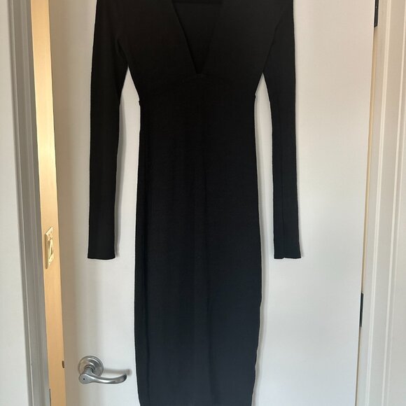 ARITZIA Wilfred Free V-Neck Long-Sleeved Dress - Picture 2 of 4